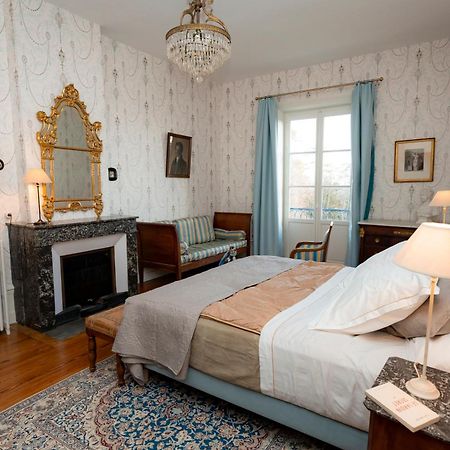 Domaine De Montclair Bed & Breakfast Pommiers  Bagian luar foto