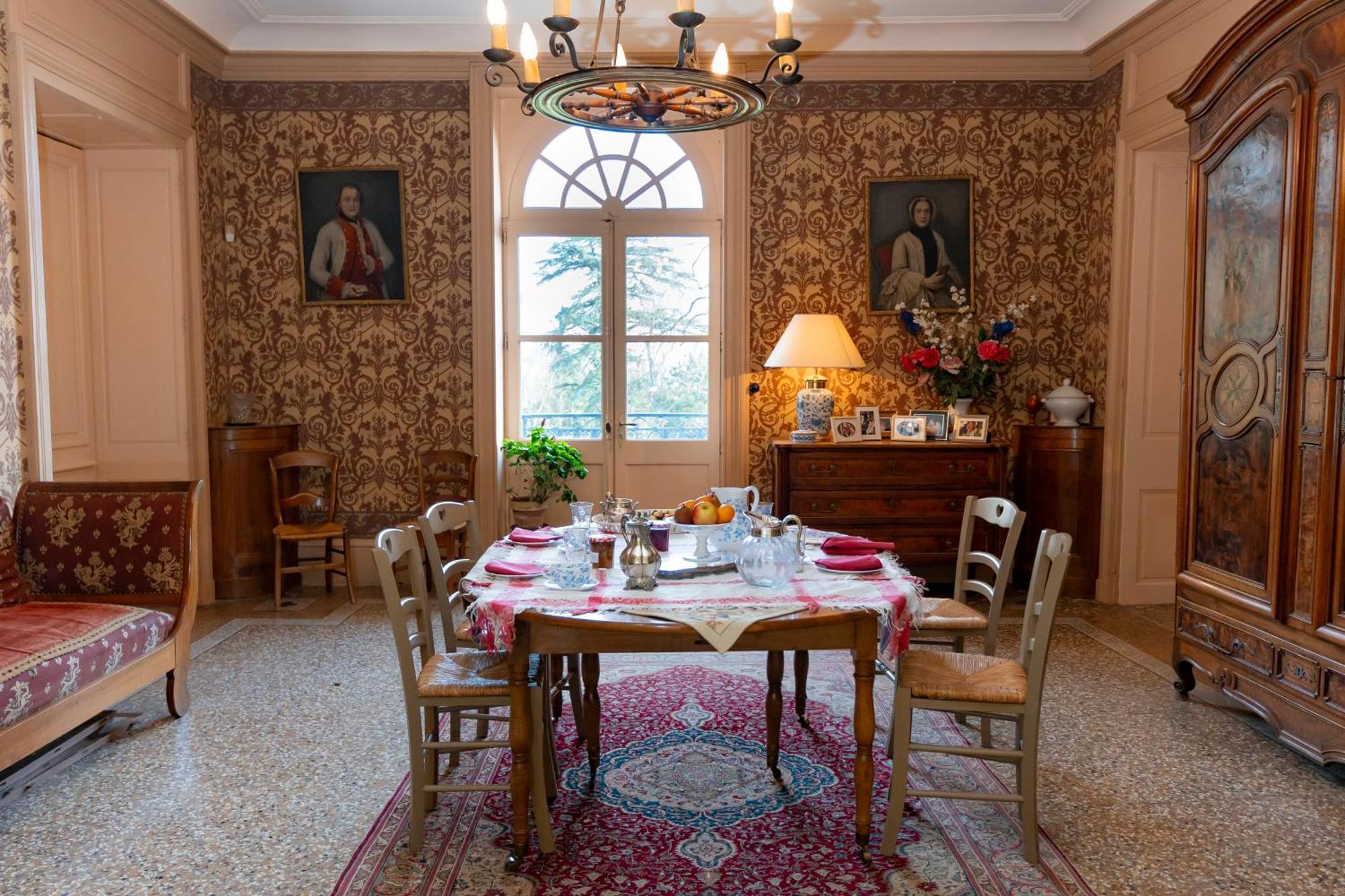 Domaine De Montclair Bed & Breakfast Pommiers  Bagian luar foto