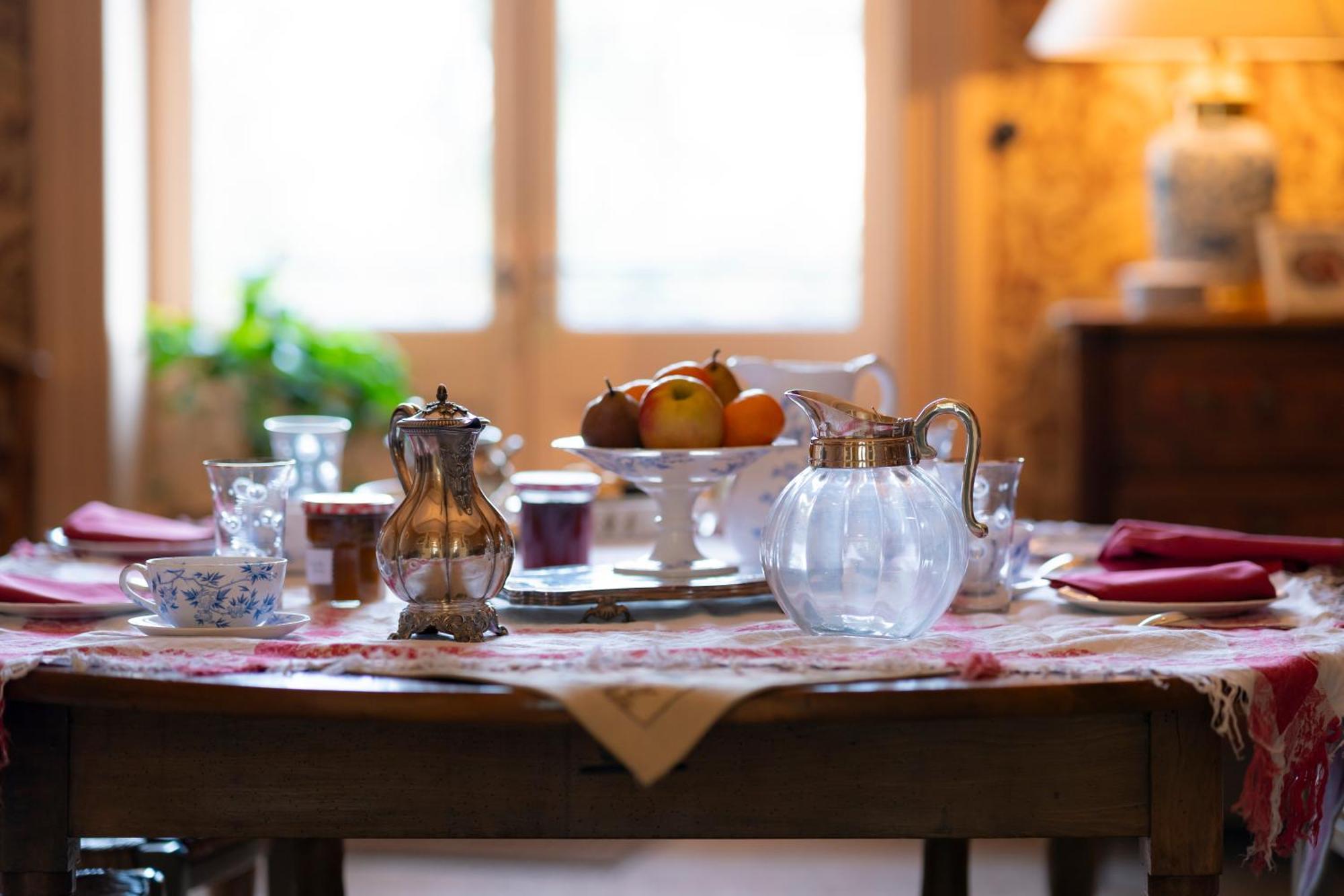Domaine De Montclair Bed & Breakfast Pommiers  Bagian luar foto