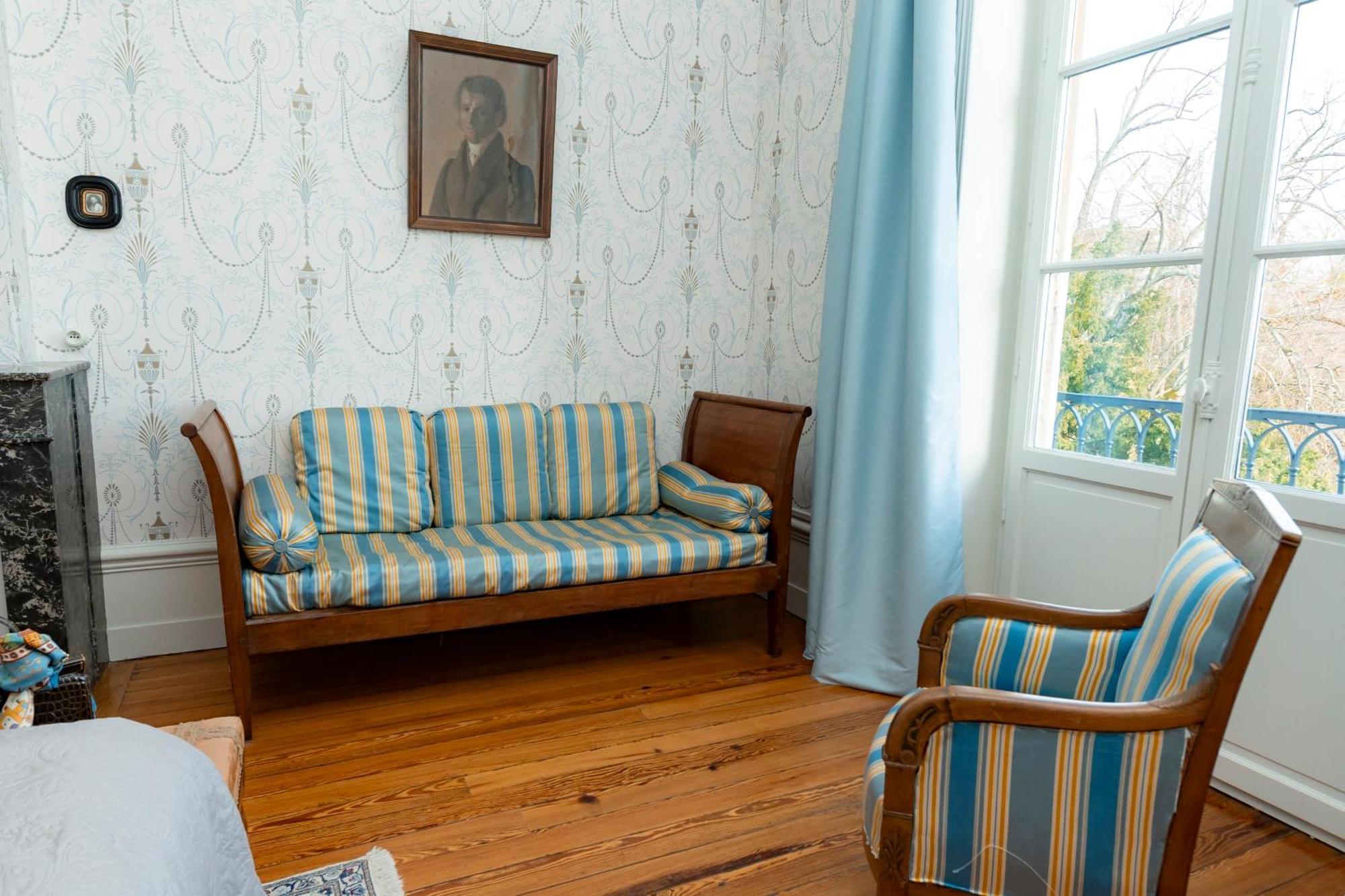 Domaine De Montclair Bed & Breakfast Pommiers  Bagian luar foto