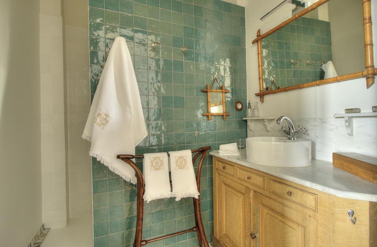 Domaine De Montclair Bed & Breakfast Pommiers  Bagian luar foto